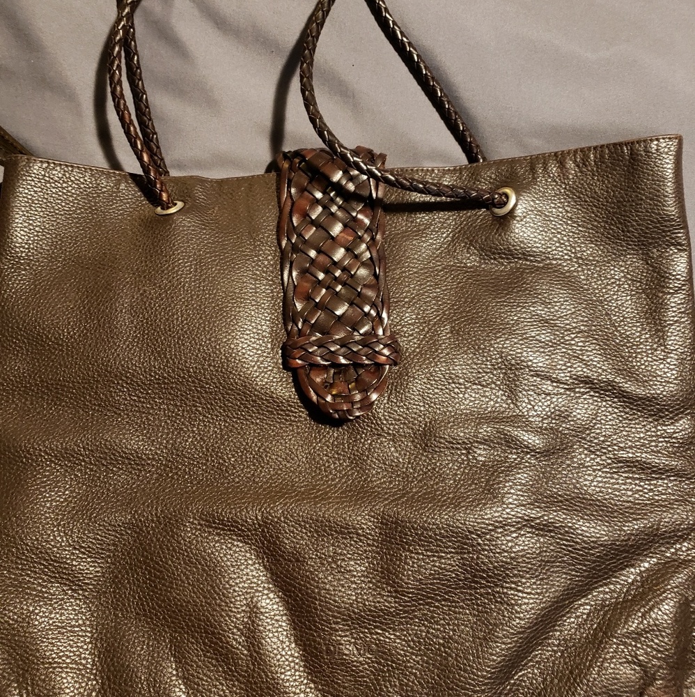 Desmo shoulder bag